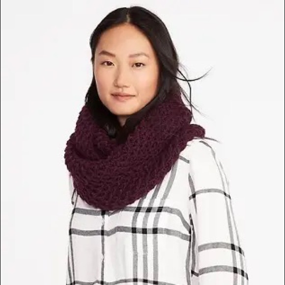 Chunky Basket Weave Knit Infinity Loop Snood Scarf - Picture 9 of 11